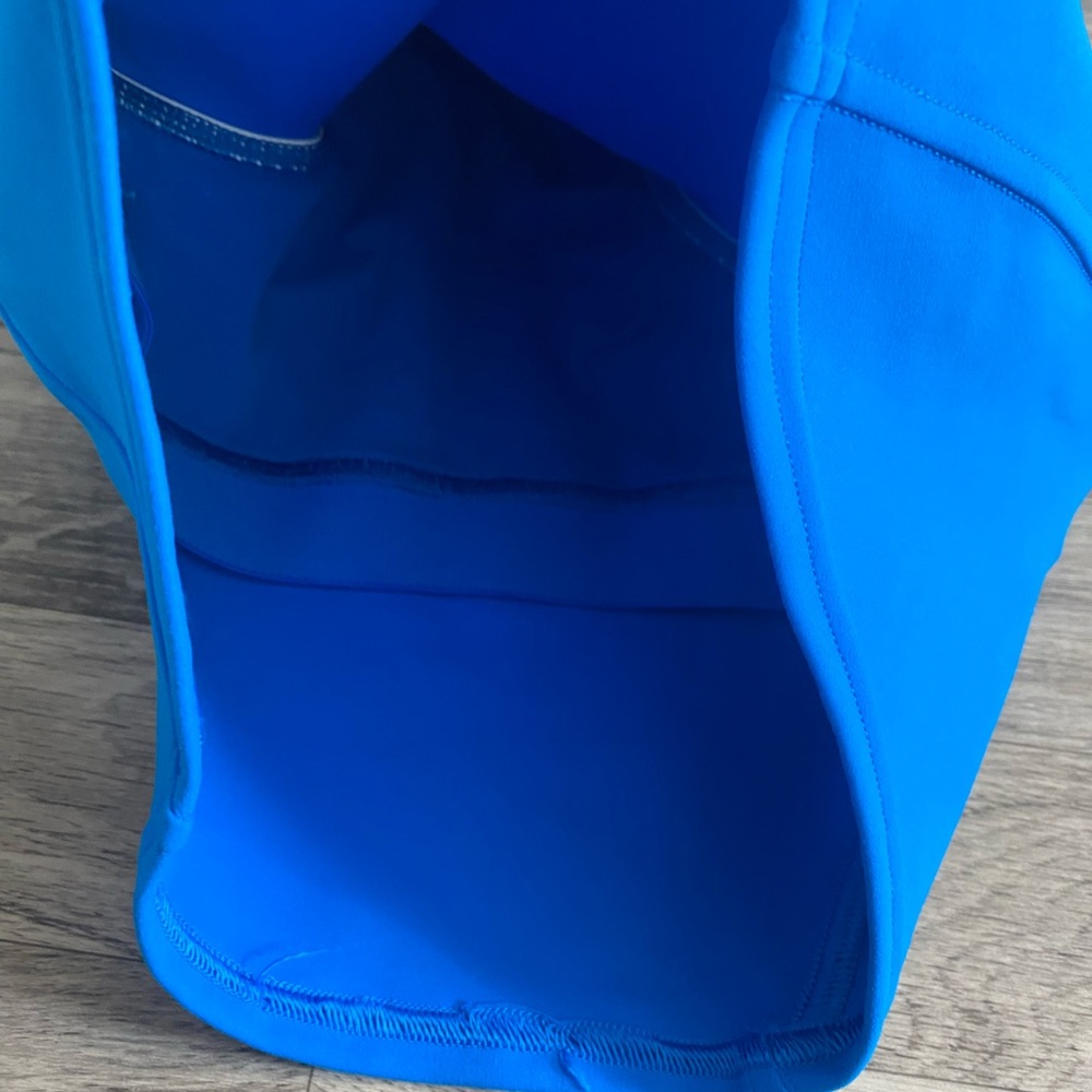 Lululemon Invigorate Train Tank size 2 - Picture 6 of 7